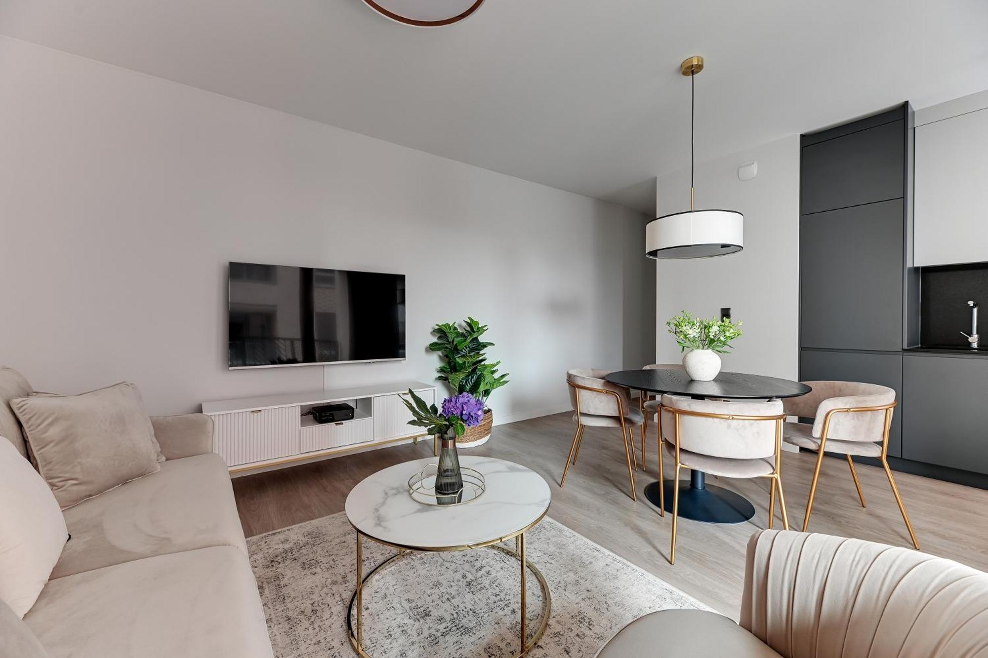Scala City Center Magic Apartments With Parking By Lion Apartments Гданск Екстериор снимка