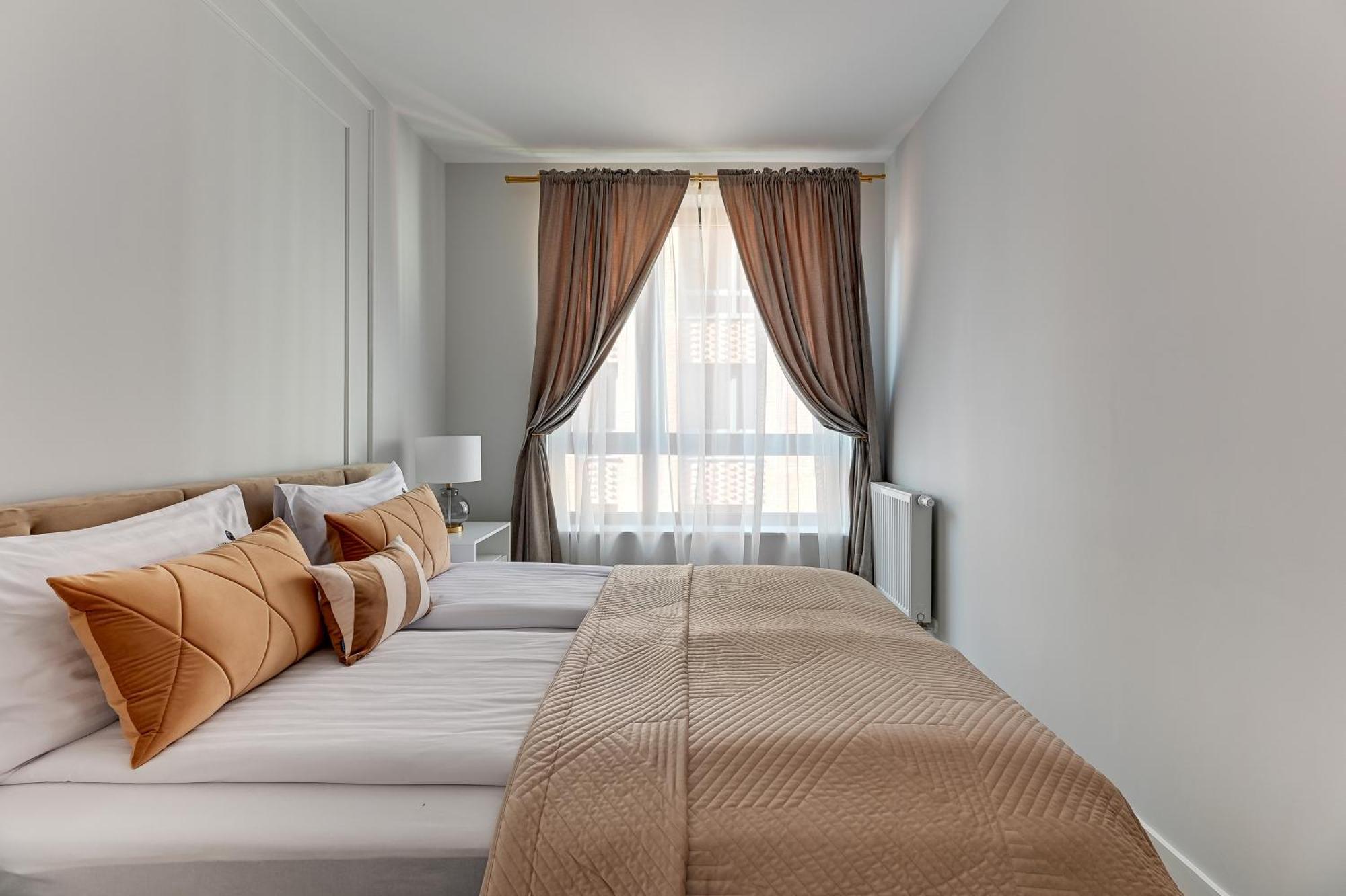Scala City Center Magic Apartments With Parking By Lion Apartments Гданск Екстериор снимка